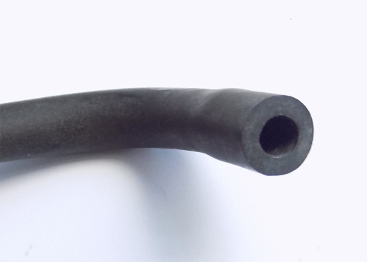 Schlauch gebraucht VW 16V 1.8 KR Corrado, Golf II, Jetta II, Passat 35i, Scirocco II 027133595B