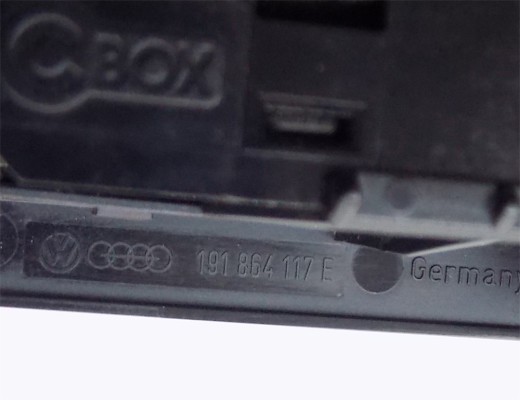Kassettenbox Mittelkonsole Fischer gebraucht VW Golf II, Jetta II 191864117E