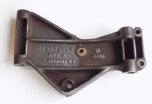 Halter Drehstromgenerator gebraucht VW 16V Corrado, Golf II, Jetta II, Passat 051260885A