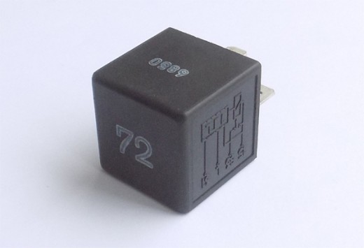 Relais 72 gebraucht für Wischer hinten Audi, Seat, VW 191955529