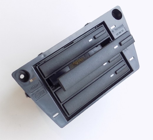 Kassettenbox Mittelkonsole Fischer gebraucht VW Corrado Vorfacelift Modell 535864121