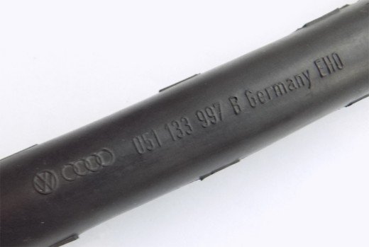 Schlauch Frischluftansaugung gebraucht VW Corrado, Passat 2.0 16V 051133997B