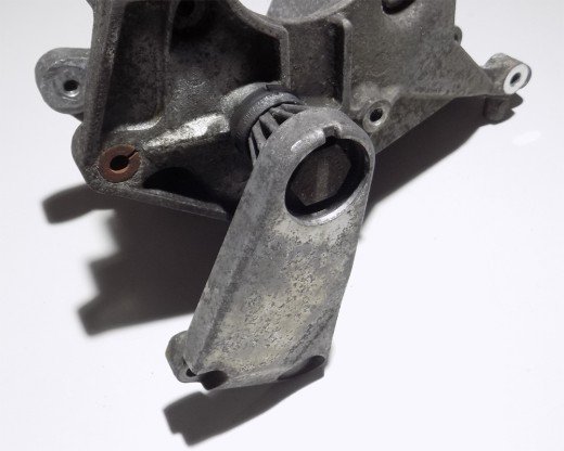 Halter G-lader inkl. Bügel gebraucht VW G60 Corrado, Golf II, Ralley, Passat 037145812C, 037145283A