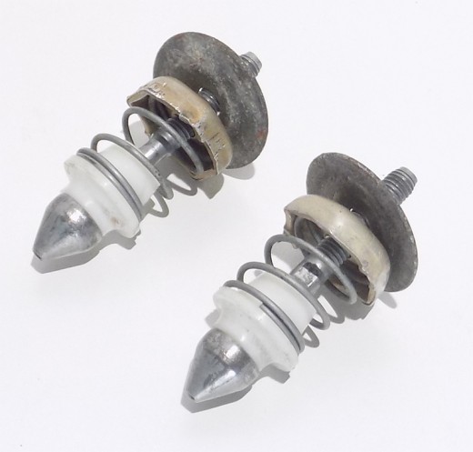 Schlosszapfen-/Schließbolzen-Set Motorhaube gebraucht VW Corrado, Scirocco II 431898550
