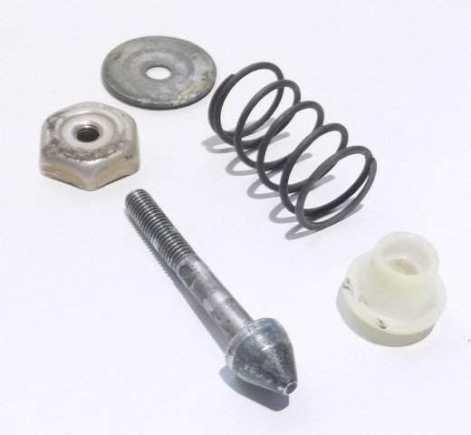 Schlosszapfen-/Schließbolzen Motorhaube gebraucht VW Corrado, Scirocco II 431898550