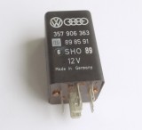 Relais 90 gebraucht für Kraftstoffpumpe VW G60 Corrado,Golf II, Rallye, Passat 357906363