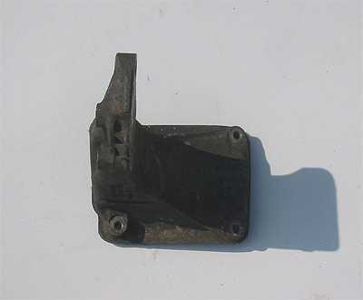 Right Engine Mount Bracket - USED - VW G60, 2.0l, 16V Corrado, Golf II, Passat