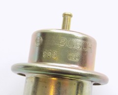 Original BOSCH Kraftstoffdruckregler 0280160263 gebraucht für Porsche 944