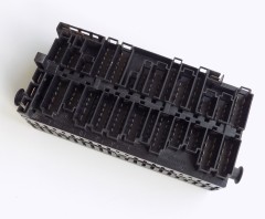 VW Zentralelektrik Sicherungskasten gebraucht 357937039
