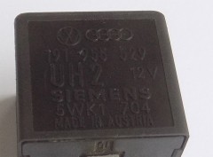 Relais 72 gebraucht für Wischer hinten Audi, Seat, VW 191955529