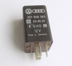 Relais 90 gebraucht für Kraftstoffpumpe VW G60 Corrado,Golf II, Rallye, Passat 357906363